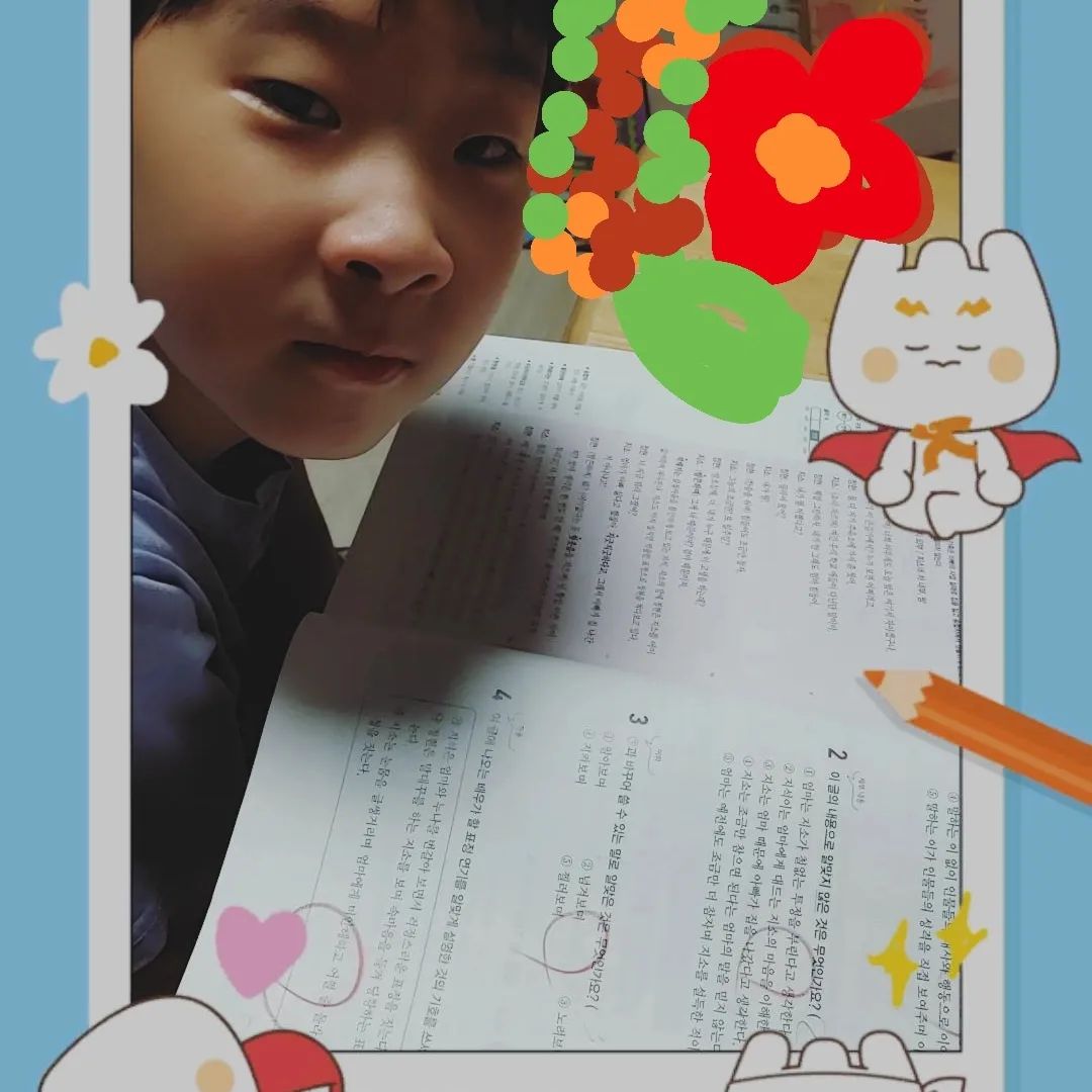 #동아출판
#빠작
#국어는빠작
#오늘은한글날
donga_books 

한글날 하면 생각나는 국어
국어하면 빠작!

한글날을 맞아 조금은 색다르게 찍어봐요

아름다운 우리 말 우리 글을 사랑하고 세계인들이 함께하는 문자가 될 수 있도록 우리 모두 더 국어 열심히 합시다~~~~