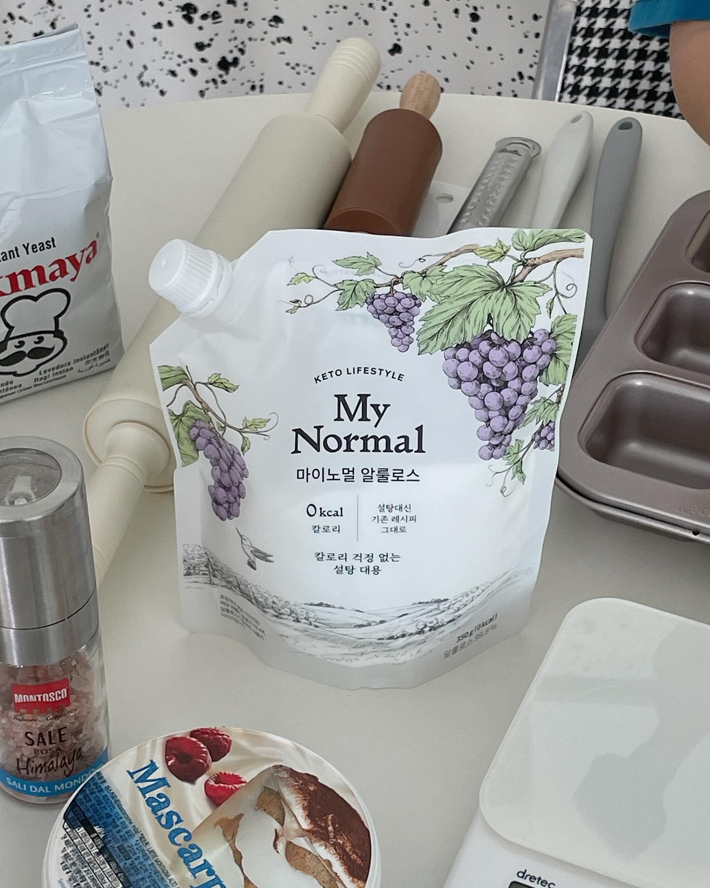 #제품제공 mynormal_foods 

벌써 11월 마지막날! 이제 2023년도 한 달 남았어요👏🏻

12월도 건강한 습관 건강한 생각으로 하루하루 잘 보내봅시다🤍 + 더 간단하고 맛있고 멋들어진 음식들 많이많이 공유해볼게요! 체력이 딸려 그동안 하지못했던 베이킹 도구들도 사부작 꺼내볼랍니다 ㅎㅎ 

🌝

#마이노멀 #노멀리즈5기 #기분좋은식습관 #식단일기