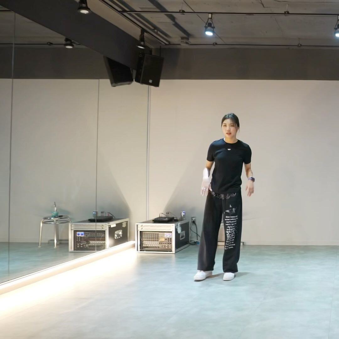 아쉽지만 기록하기 🫠 

#choreo sooram__ 
jahkoy #bodyright 
bangall_danceacademy