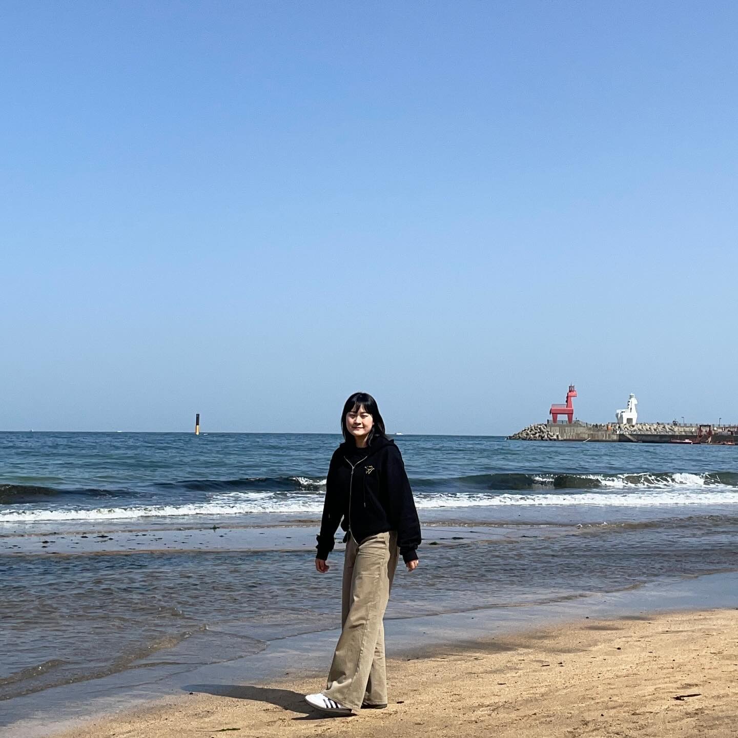 ⠀ 
이만한 후드집업 또 없습니다...💚