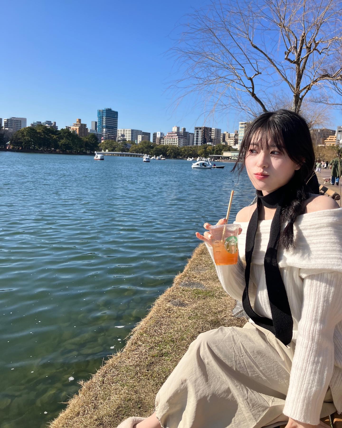 토끼가 왜 강한줄 알아? 깡과 총이 있기 때문이야 깡총!🐰