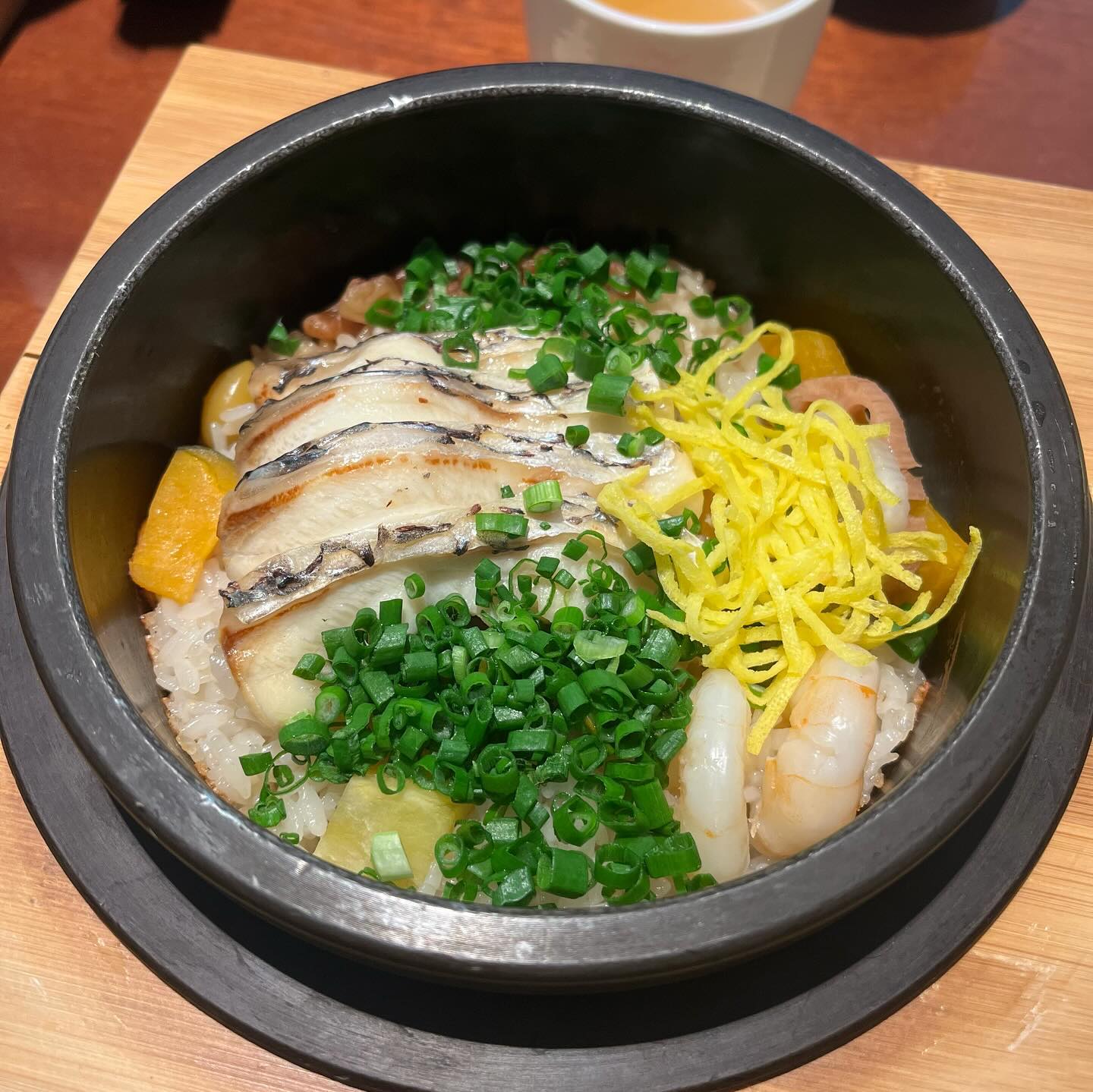도미솥밥은 사랑이주

나이들어가며 엄마입맛을 이해하는
나는야 효년🥹

#도미솥밥 #도꼭지 #잠실역맛집추천