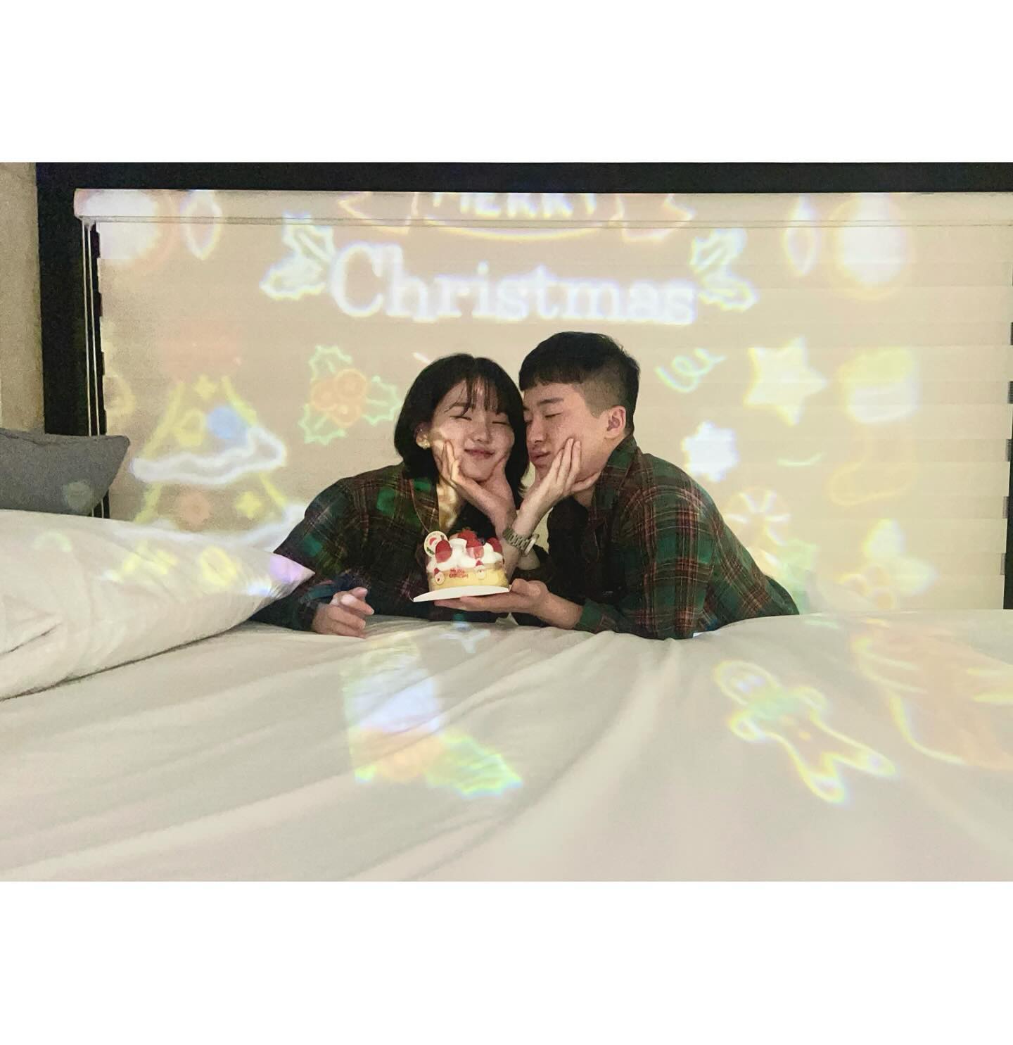 아휴 추워라

‪꙳⋆🎅🏻 ࣪⊹ 𝙼𝚎𝚛𝚛𝚢 𝙲𝚑𝚛𝚒𝚜𝚝𝚖𝚊𝚜 ·🌲˖ ࣪⊹
