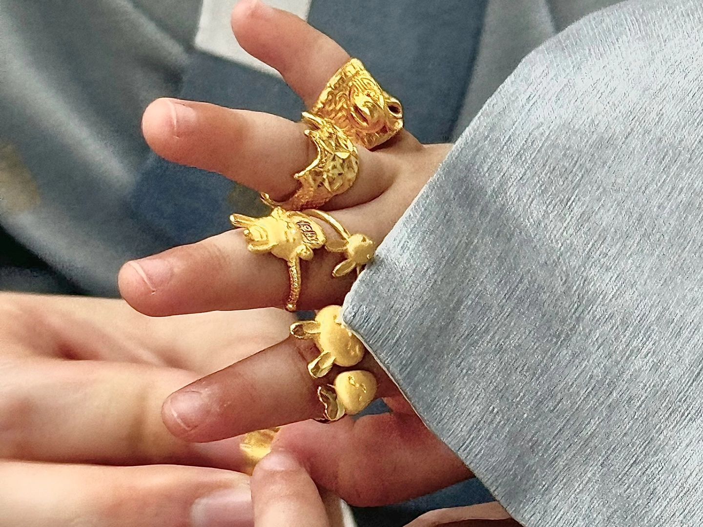 재하가 받은 첫 생일선물들 🥰
엄마빠보다 부자일지도..?💸