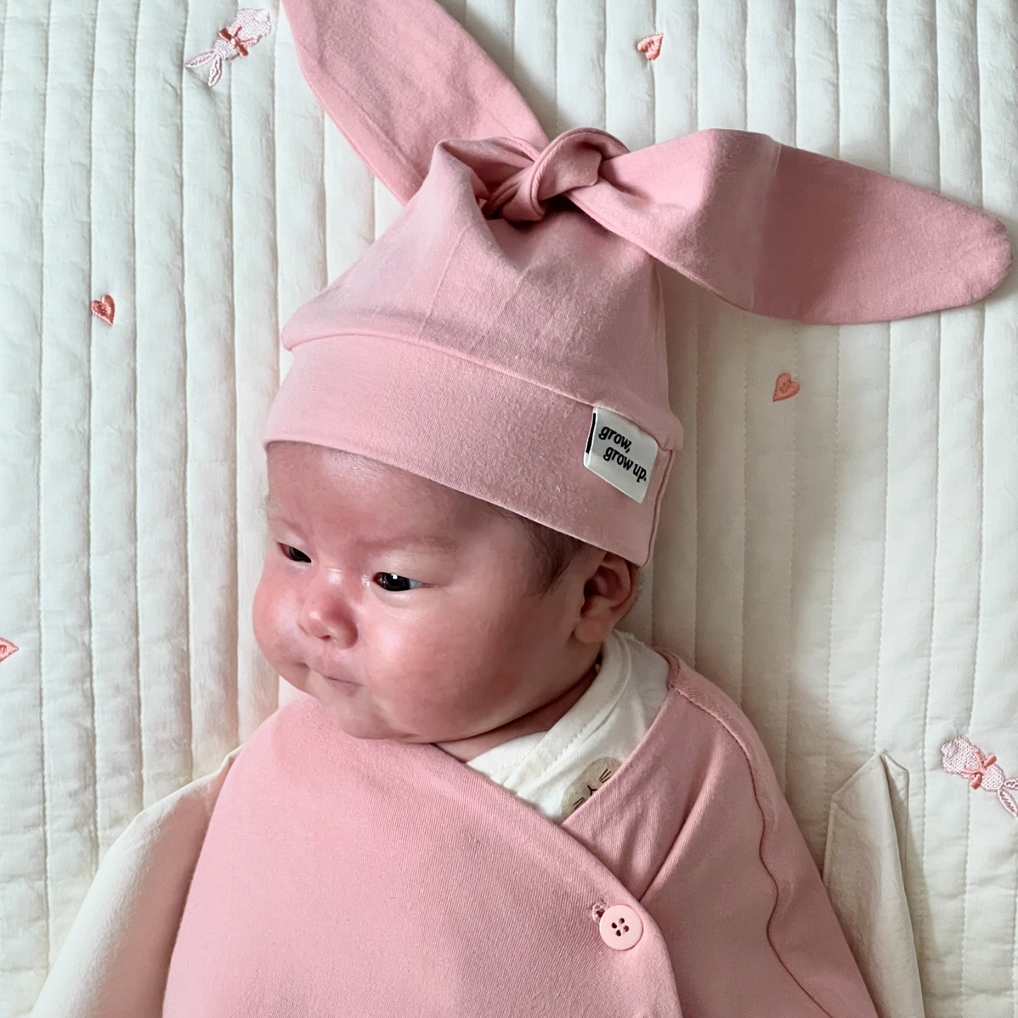 🐰🤍🫧

➹❤︎ 🅓⊕❸❸
우리집 토깽이(🐷..아니아니🐰,,) 4.7kg 찍다 ͙ᐟ
Feat. 너덜너덜 엄빠의 왼쪽 어깨,, 만능템 쪽쪽이,,

하루하루 무럭무럭 건강하게 자라는 중이에요ᵕᴗᵕ✽

🛒 growgrowup_store 
🏷️ #4월생아기 #생후33일 #딸랑구