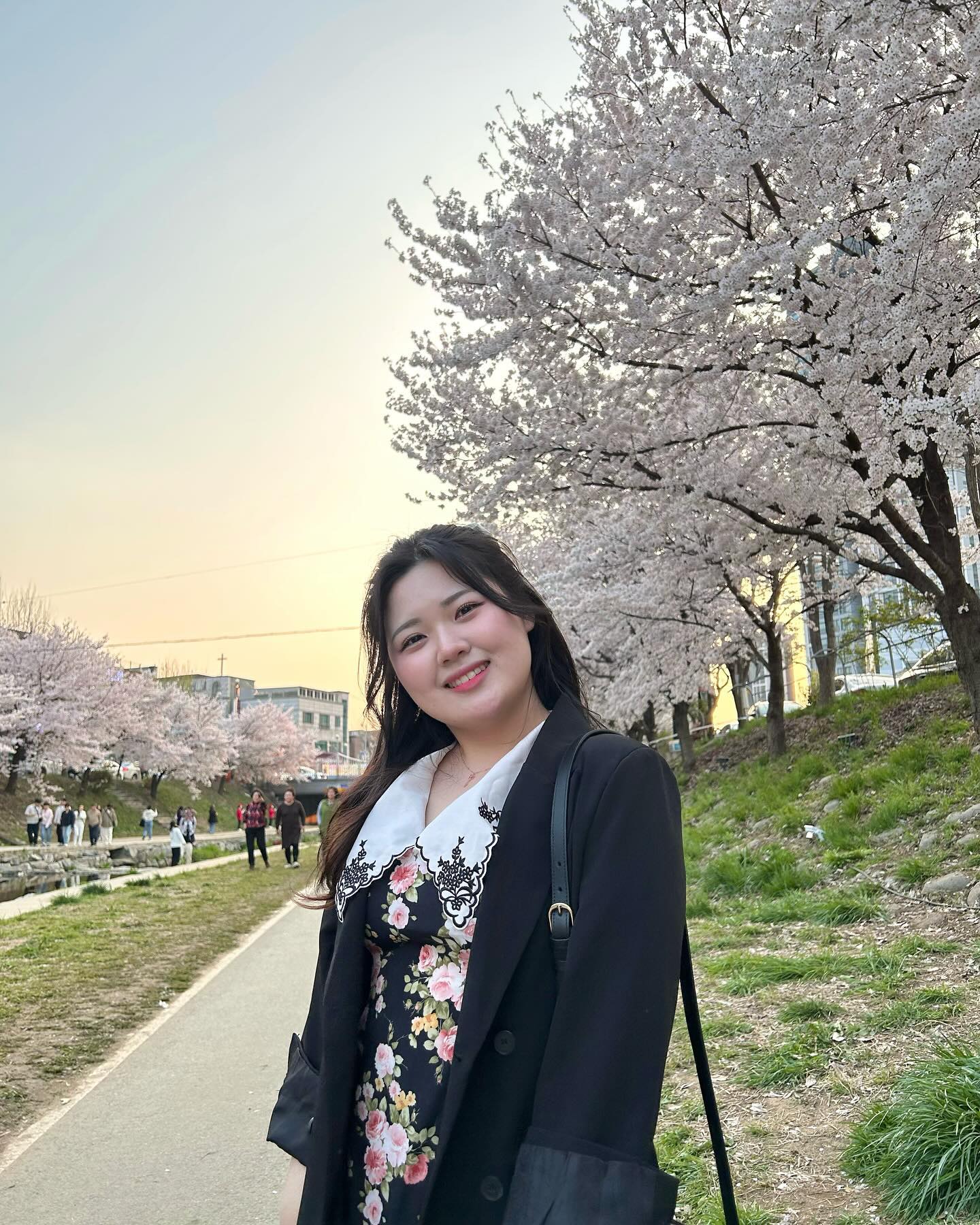 벚꽃 예뿌지 !!🌸