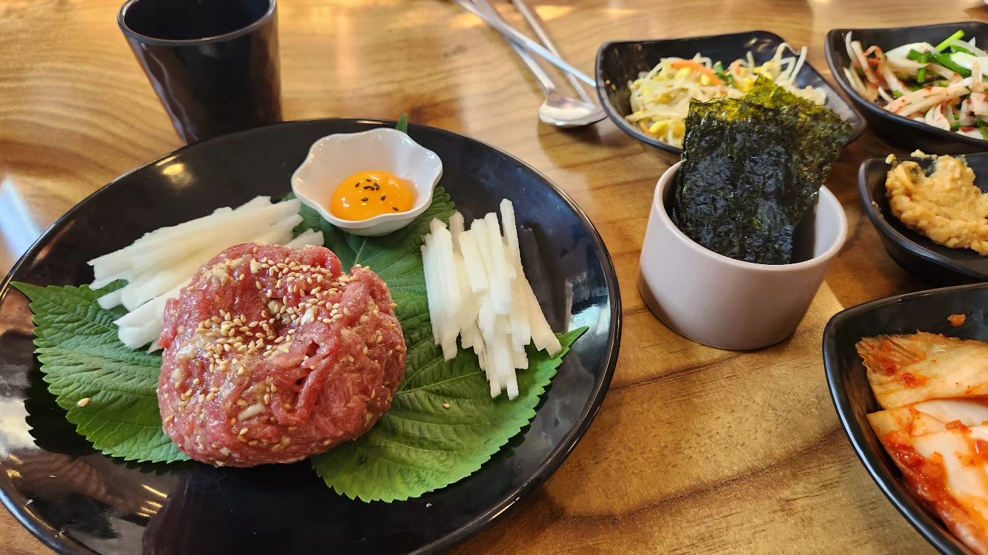 흑염소 육회 오랜만!
메에에에-
.
.
.
#늘봄흑염소 #제주도흑염소맛집 #이도동맛집 #구남동맛집 #제주도 #제주도맛집