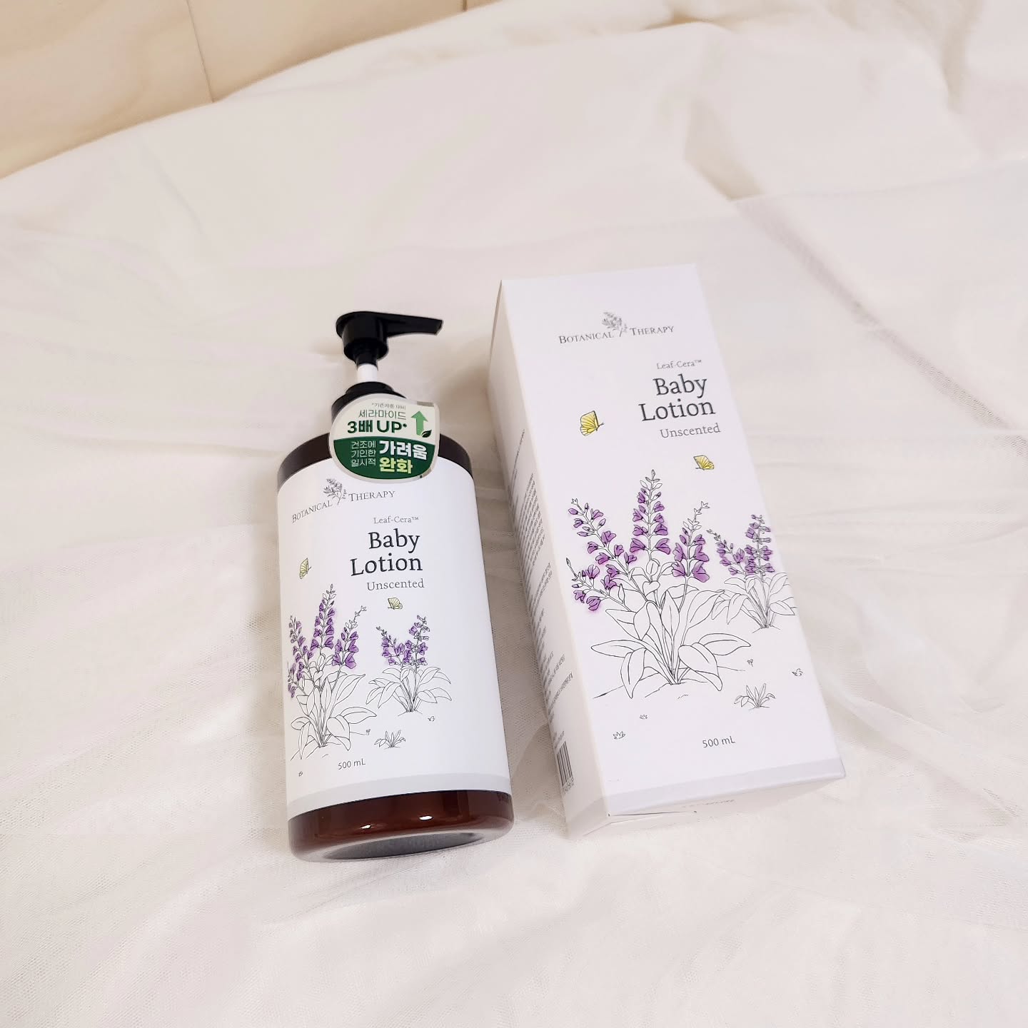 ෆ #제품협찬 #보타니컬테라피 #리프세라베이비로션 

제가 아토피가 있어 건조하다보니 로션 크림에 신경을 쓰는 편인데 이번에 보타니컬테라피 리프-세라베이비로션을 사용해보았어요 .ᐟ.ᐟ

자생력이 강한 식물의 힘으로 피부 장벽을 탄탄하데 만들어주는 #보타니컬테라피 

기존 베이비로션 대비 3배 세라마이드 성분 UP 〰️
신생아부터 진정 케어와 보습을 한번에 도움을 준다고 해요 .ᐟ
거기다 ♥︎가려움 완화 테스트 인증 완료 ˙ ᵕ ˙

ᰔ한번 바르면 48시간 보습 지속 유지에 도움을 주고, 피부장벽강화 테스트를 완료한 안심하고 사용할 수 있는 베이비로션

ᰔ잔향 없는 진짜 무향 로션
(향이 없다해도 은은하게 나는 경우가 있는데 진짜 무향! 신생아는 무향제품을 선호하는건 모두가 다 아는 사실 .ᐟ)

ᰔ끈적이지 않는 발림성으로 골고루 바를 수 있은 베이비로션
(움직임이 많은 아이라 후딱 발라줘야 하는데 끈적임도 없고 발림성이 좋아 쓰윽 발라주기 너무 좋아요)

ᰔ2023 화해 뷰티어워드 베이비&임산부 로션 부문 위너 

◡̎ 가려움 완화라는 것도 너무 좋았고, 발림성은 물론 끈적이지 않아 더 만족스러웠답니다 .ᐟ.ᐟ

🏷 тнanĸ yon ᰔ botanicaltherapy_official