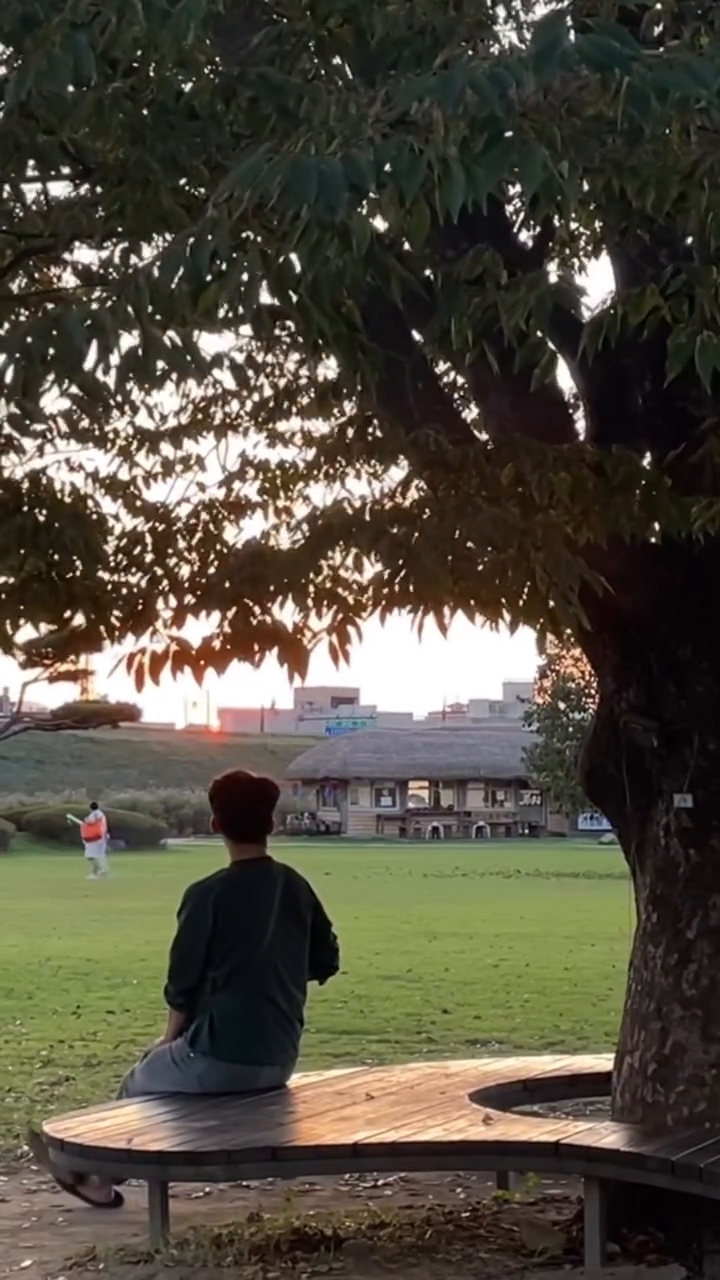 서산 노을맛집 #해미읍성

잠깐 들렸을 뿐인데도 노을에 취해버렸다🌅

• 서산 해미읍성
📍충남 서산시 해미면 읍내리

#릴스 #릴스추천 #여행릴스 #서산가볼만곳추천 #서산여행 #노을 #노을맛집 #서산해미읍성 #여미 #대한민국구석구석 #여행다녀왔습니다 #여기사행복할것 #유디니 #가을여행 #가을여행지추천 #걷기좋은길 #산책하기좋은곳 #해미읍성나들이