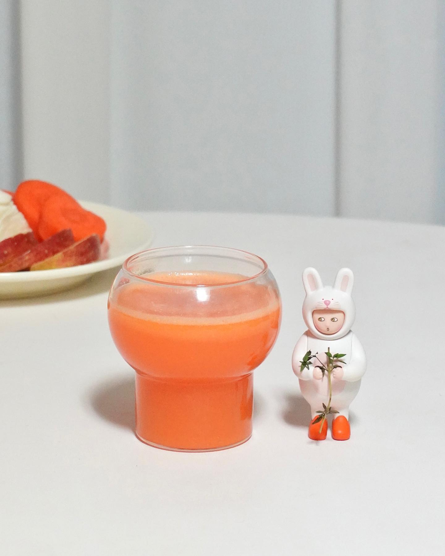 CCA 주스 🥕🥬🍎
당근, 양배추, 사과 한 컵으로
하루 한끼 채소과일 채우기 !!!
생각보다 맛있어서 놀랐다
또 해먹을래

#휴롬 #인생과채스토리 #인생과채 hurom.korea
