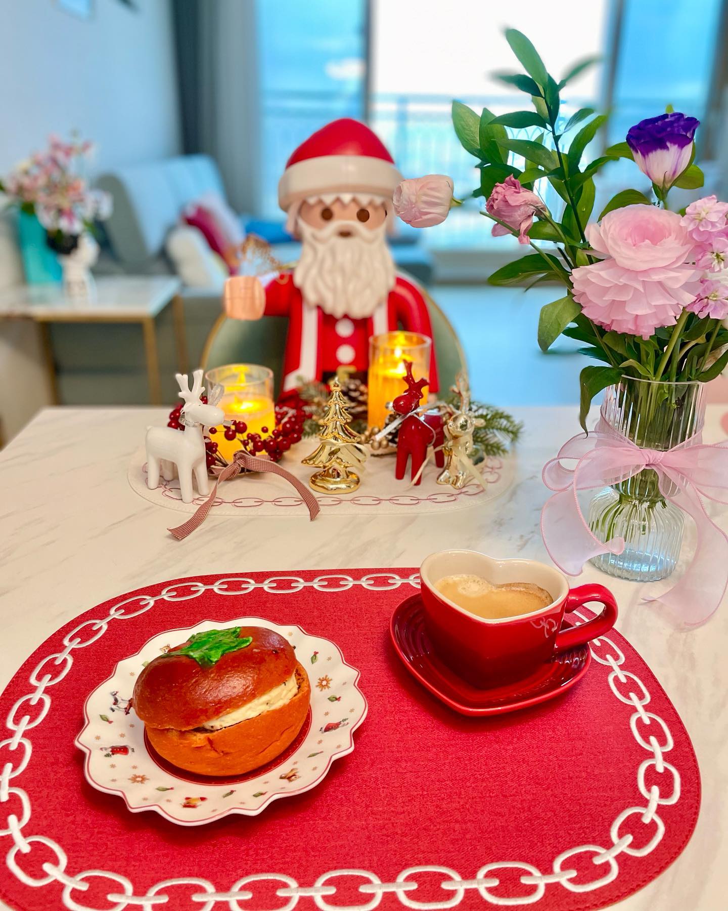 게을러서 못올리고 있던 밀린 사진들
12월은 크리스마스 분위기 
홈테이블 🎄