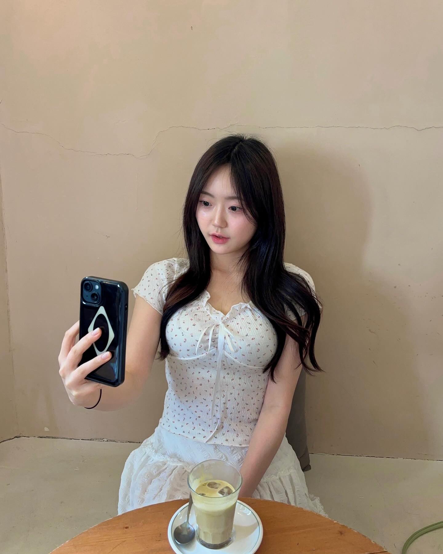 두바이 초콜릿 먹고시퍼🍫