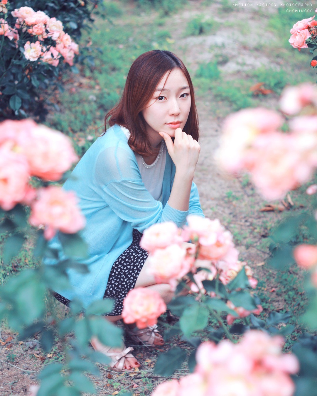 花の時間 🌼🌺🌷💐🌸💁‍♀️

Copyright ⓒ 조민구. All rights Reserved.
Emotion Factory Photography

#EmotionFactory #chomingoo1 #조민구 #chomingoo #portrait #japan_portrait_club #인물사진 #광주광역시 #good_portraits_world #산책 #canonportrait #impression_shots #jp_portrait部 #일반인모델 #jp_portrait_collection #sharing_warm_time #花の写真
#봄 #꽃밭 #春 #cosmos #韓国 #japancollective #photo_jpn #japantravel #수완지구카페 #flowers #relexingtime #장미축제 #광주인물사진