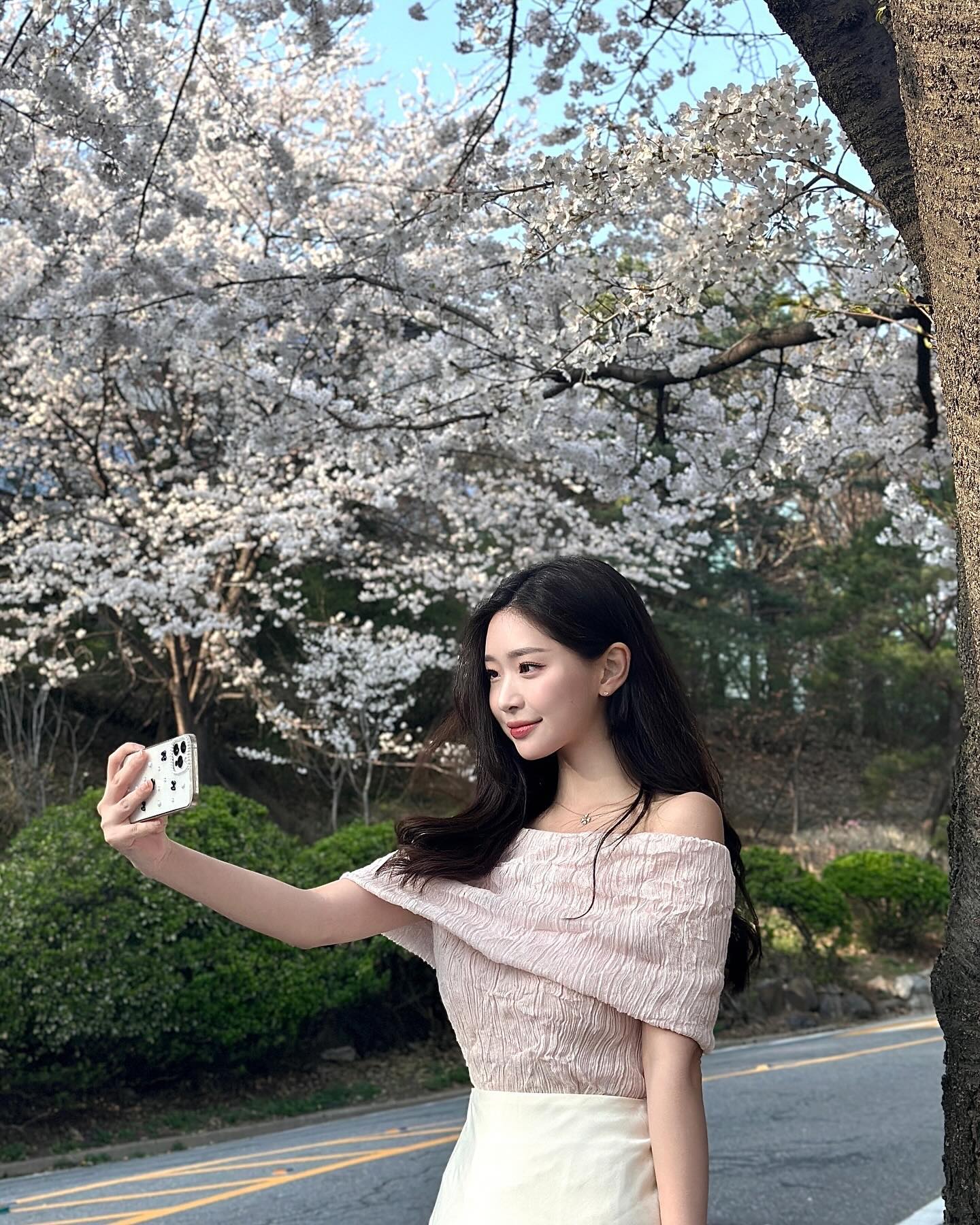 아 진짜 실컷 구경했다~~~🌸🎀

#벚꽃 #벚꽃🌸 #벚꽃명소 #워커힐벚꽃 #워커힐 #그랜드워커힐 #비스타워커힐