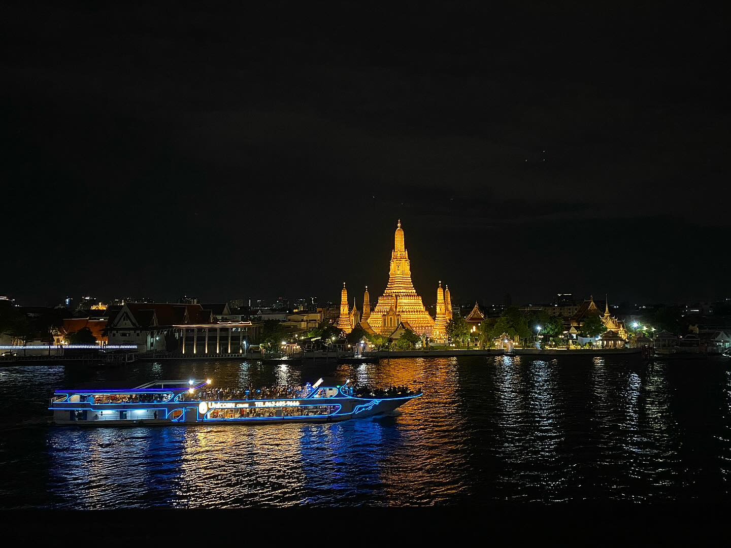 #왓아룬 #왓아룬야경 #더덱 #watarun #thedeck #bangkok #bangkokthailand #thailand🇹🇭
