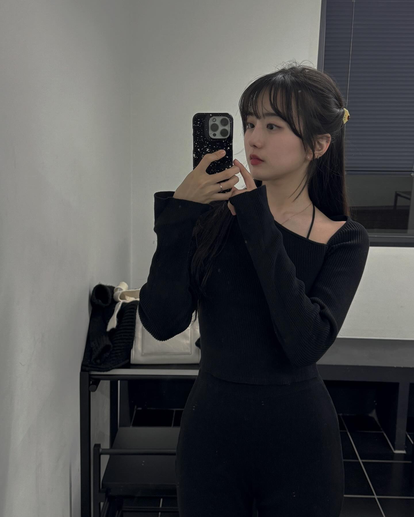 검은색이랑 친해지는 중

#뮬라웨어 #뮬라웨어motd #스타일가이더 #애슬레저