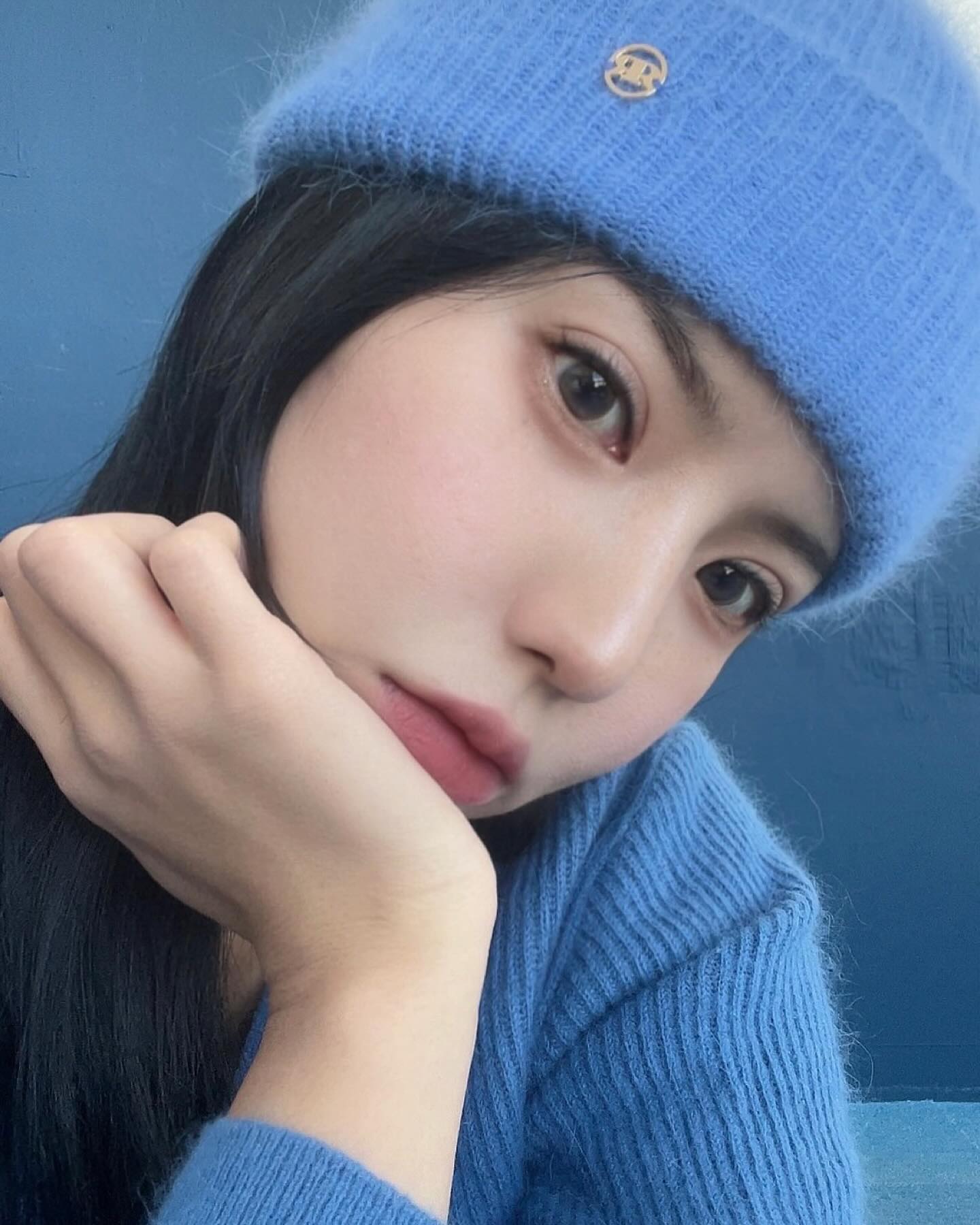 잠시 색감 조정이 있겠습니다.