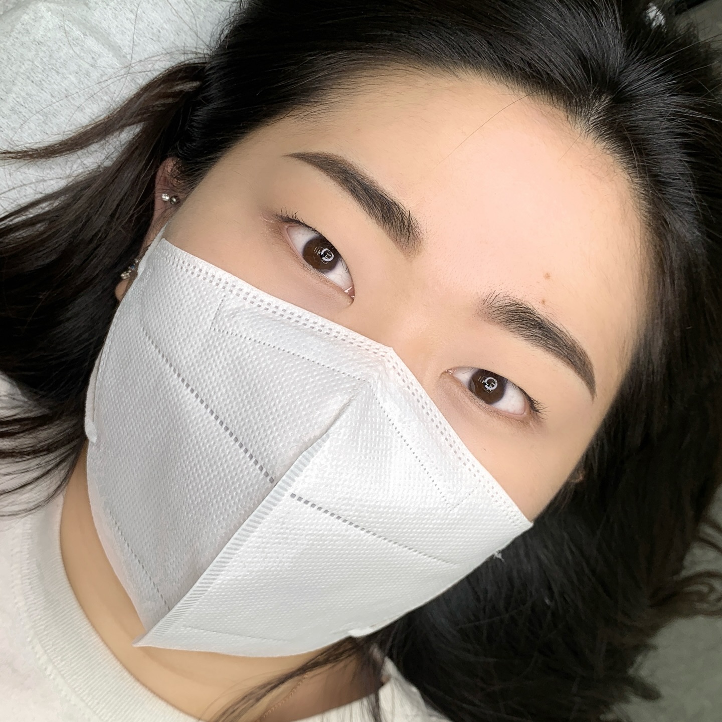 수지의 부드럽고 선명한 질감을 원하신 귀여운 20대 고객님😙
모발이 짙고 굵은 편이셔서 컬러감을 끌어올려 평소 메이크업 하시는대로 해드렸답니다
기존에 가지고 계시던 잔흔은 싹 가리고 넘 이쁘둉 ㅎ.ㅎ

기본 베이스와 원하시는 니즈를 맞춰 작업해드립니둥

기법: 수지
컬러: 딥다크브라운

#대구 #대구맛집 #대구여행 #여행 #뷰티 #대구미용실 #대구태슬컷