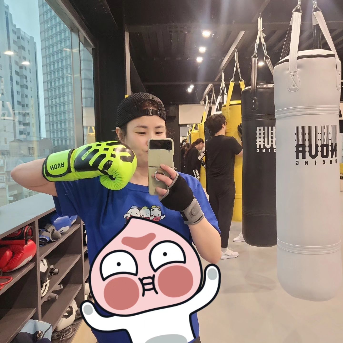 #첫줄안녕👋 

#생존신고🙋‍♀️ 

이렇게 저렇게 있지비~~~~

마지막사진은 언제적인지도 모르겠네ㅋㅋ
안올린것같으니 소환!

내 피드가 어떤이에게는 안주가 되기도 하고 반찬이 되기도 하고..
양~~~껏 먹어라! 씹고 뜯고 맛보고 즐기고~!
잘~~~~놀다 제자리에만 둬라~!

내 귀에 직접 들리게는 하지마라
나도 화나면 어찌할지 모른다!

#경고
#밥이되든밥으로만들든
#인생참불쌍하다
#왜그렇게밖에살지못하니
#이걸보고찔린다면 #그래너얘기다너!

#팀부지러너 #갱런 #갱런8기 #허런스쿨1기
#브이솔5기 #GR #그방