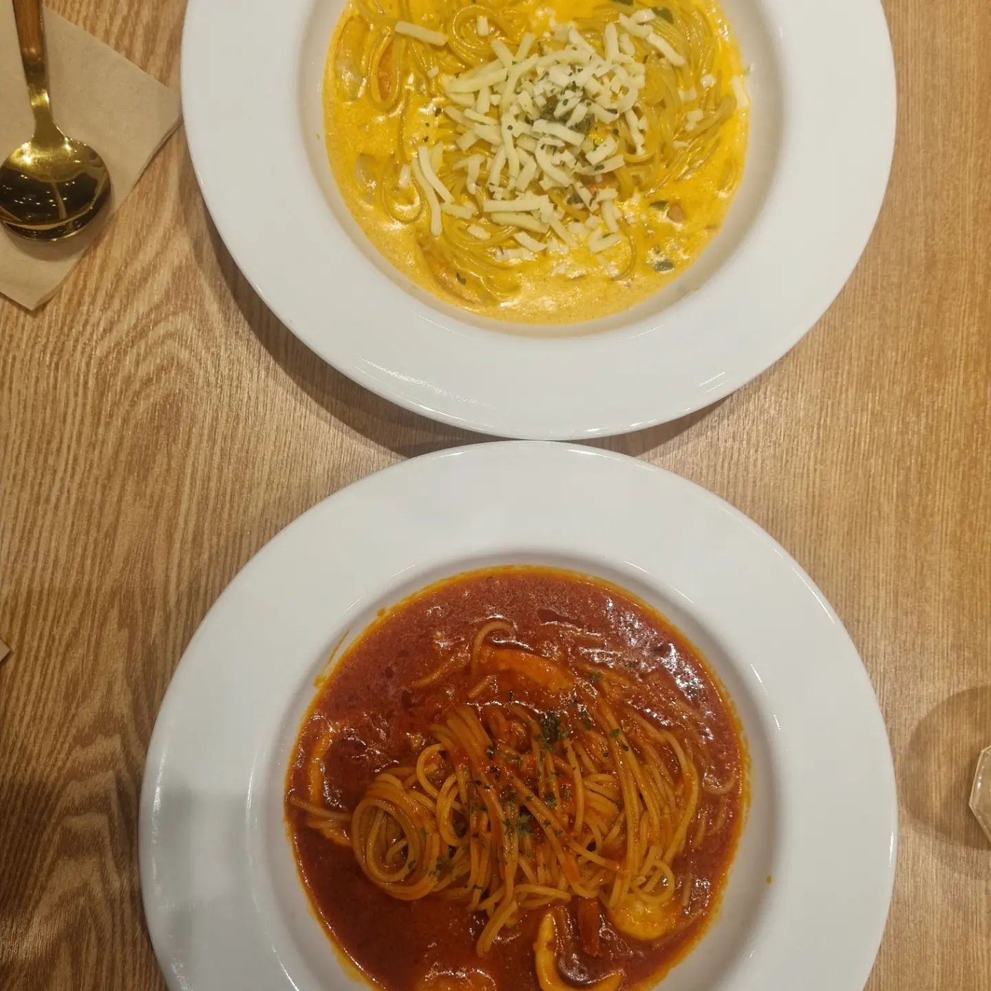 또 눈이 내리는 저녁
우리 동네 새로 생긴 맛집 다시 방문
진심, 지금까지 먹어본 파스타 중 쵝오😍🤩

#이태리면가게평내점 #평내동맛집추천 #평내동파스타 #평내동스테이크 #평내동필라프 #평내동리조또 #평내동이탈리안레스토랑 #울딸오면와야지 #평내동유진아파트앞 #진짜맛있어❤️ #분위기도좋아👍
#친절한사장님🙌 #흥하세요흥 #우리동네맛집😋