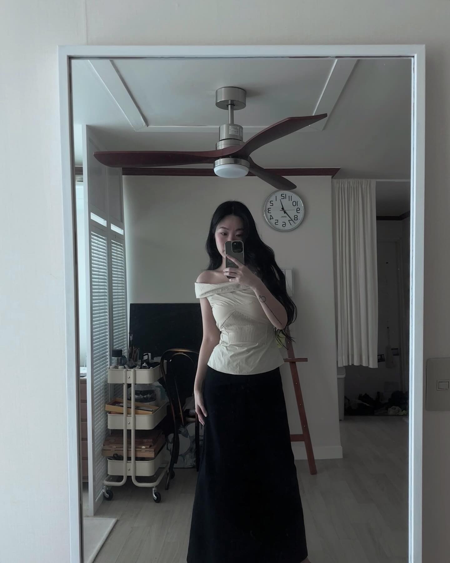 머리가 감당이 안될만큼 길어버림