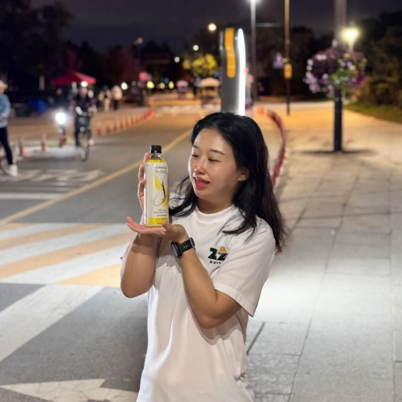 #무상제공
#런람이 X #링티
.
운동 후 땀뻘뻘 흘린후 링티 레몬라이트 먹으면...🤩
왜케 맛있는거여💙💛
.
lingtea.official #링티 #레몬라이트 #cu편의점 #cu #씨유 #편의점음료 #제로음료