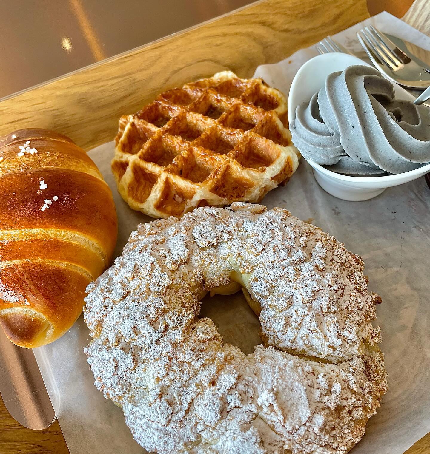 🥯🥐🍨