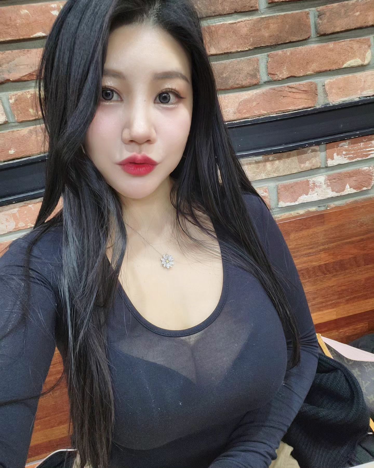 노량진서 대게 먹기 !!!!!
대게볶음밥, 해물라면까지 완전 푸짐하게 먹었다능 😆
게는 사랑이지.....🦀❤️
-
-
-
-
#노량진 #대게 #노량진수산시장🐟 #먹방 #먹스타그램