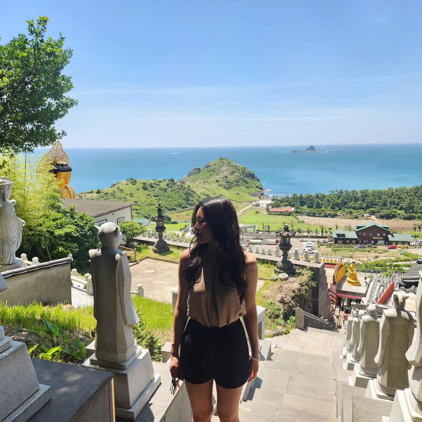 💚🩵💚🩵

Random Jeju pictures 📸
귀여운 홀터넥 

#photography#jeju#ootd#fashiondaily#fashionblogger#travel#photooftheday#jejuisland#제주도#제주도여행#패션계정#패션데일리