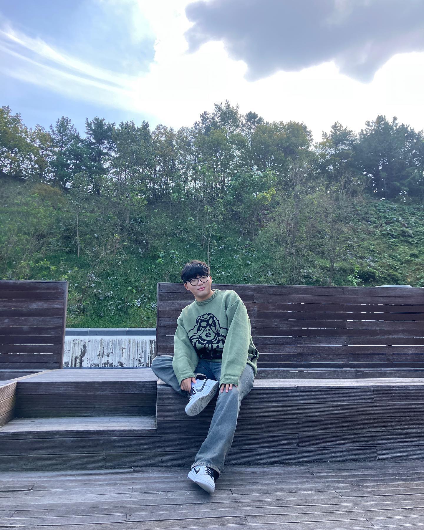 📚