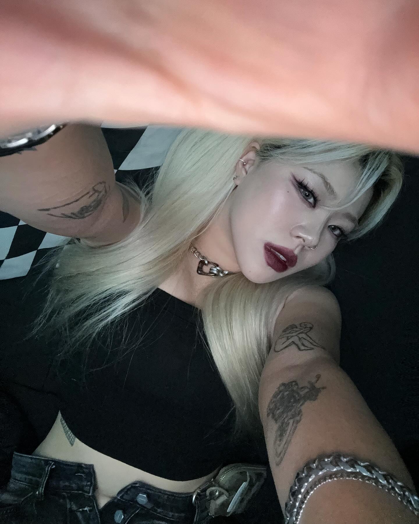오랜만에 외출을 했었읍니다⛓️🖤⛓️