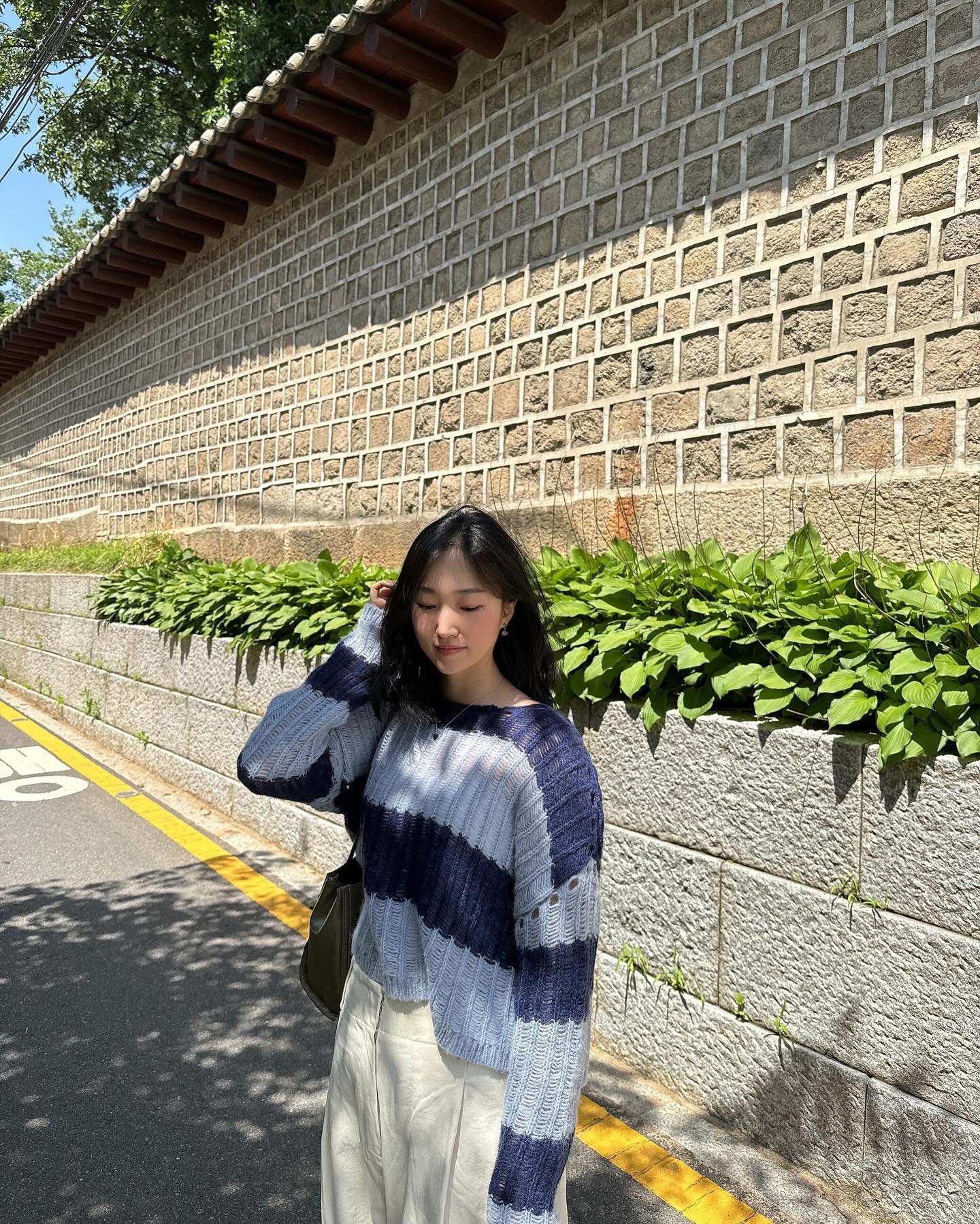 #서순라길 여기 언제부터 이렇게 핫 했나요?
오픈런 해도 웨이팅 두시간인 타코집 🫢
그렇지만 돌담길도 너무 예쁘고 날씨도 좋고
타코도 맛있고 맥주도 맛있음 🍻
이런날엔 야장 이지 🫶🏻

#비틀스타코 #종로3가