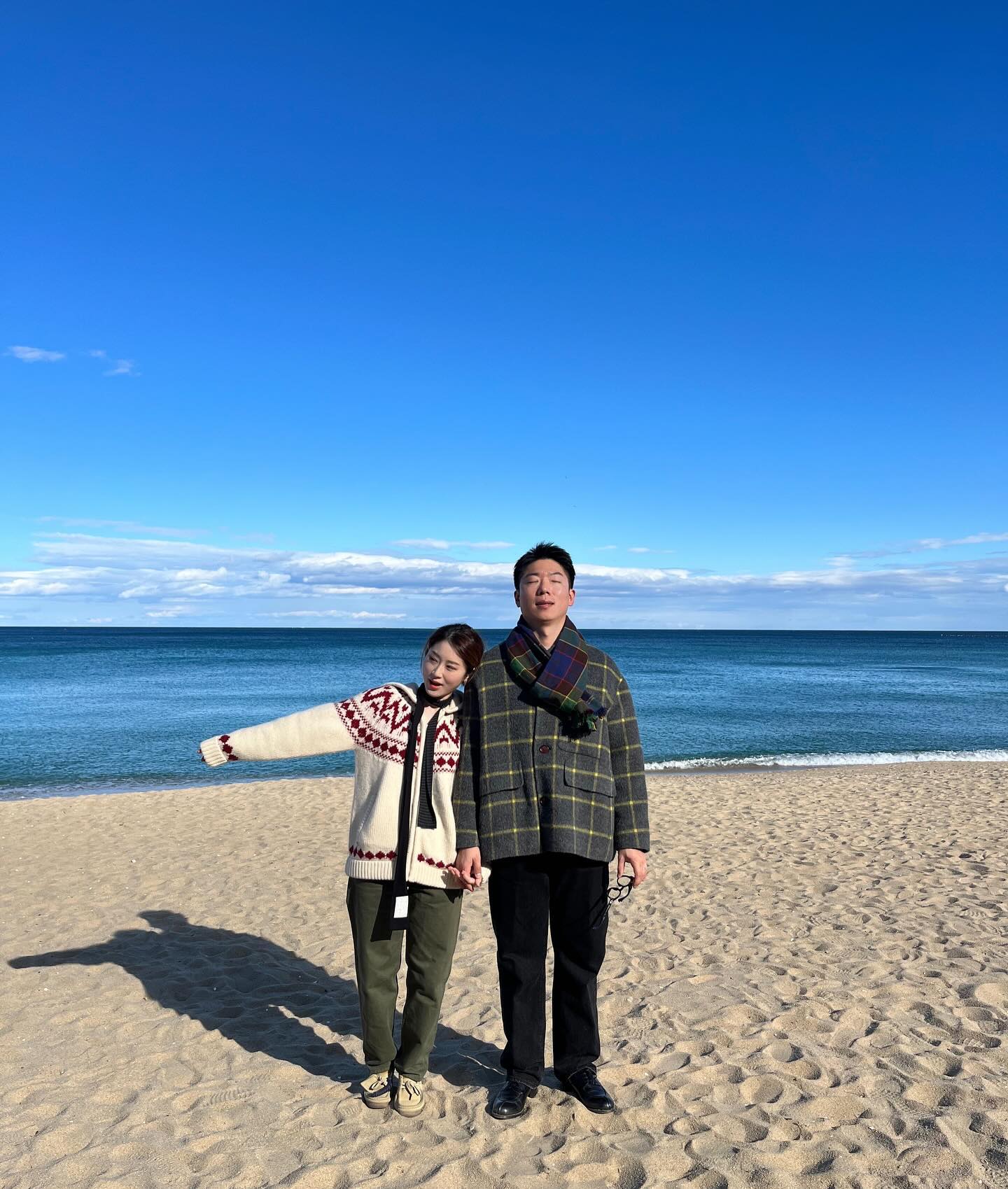 또 놀러가고싶다~ 🩵
월요일도 싫고 연말은 좋은데 너무 바쁘고
내년에는 좀 더 여유로운 내가 되기를🙏🏻