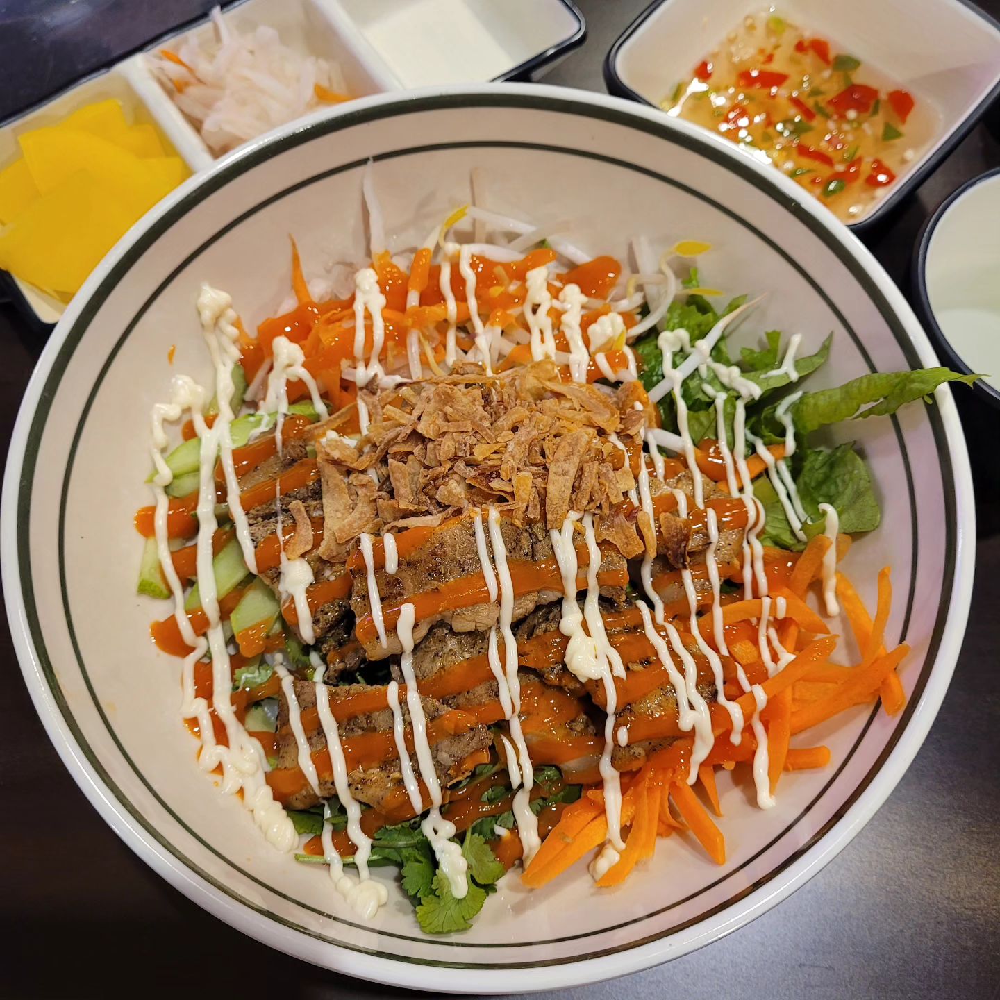 #명동쌀국수맛집 #보로식당

명동에서 혼밥하기 좋은 동남아 요릿집!

비빔면 _11.9

#명동맛집 #을지로입구역맛집