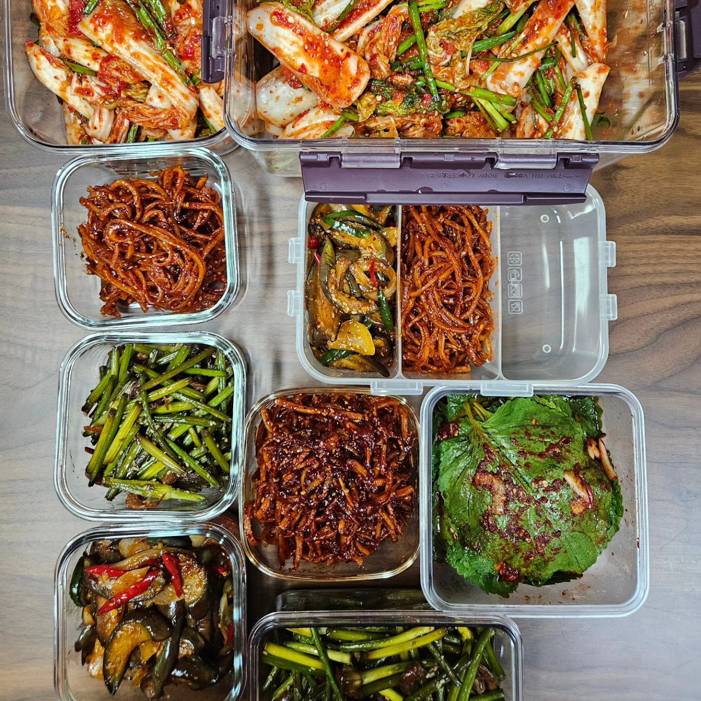#반찬만들기 
#집반찬들 

배달반찬에  놀러가서  집반찬
배추두포기로  #겉절이 
#마늘쫑볶음 
#진미채
#가지볶음 
#깻잎김치 

오늘은  다 맛나게 된거같아 기분좋음 

#집반찬그램 
#가정식
#홈쿡
#한식사랑 
#한식파
#집밥스타그램 
#집반찬그램 
#주부일상
#소통
#맛있어