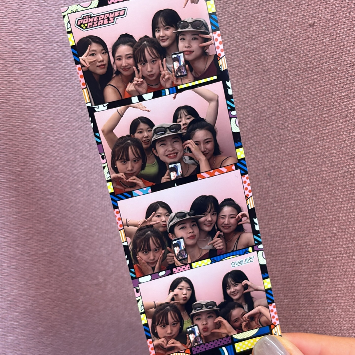 우리들 ♥ 
2024.8.10~2024.8.11 ♥ 

charm__kr 
___vetti __mscho__ yulmii__ bo_nn_y__ heiko_._o 

#부산 #여행 #부산여행 #광안리 #팀 #단합 #우정 #우정여행