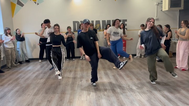 In Torino 🇮🇹 it was 🥰
#wife - #gidle 
C/ 🙋🏻‍♂️me & scarlet
#raekuchoreography #turin #workshop