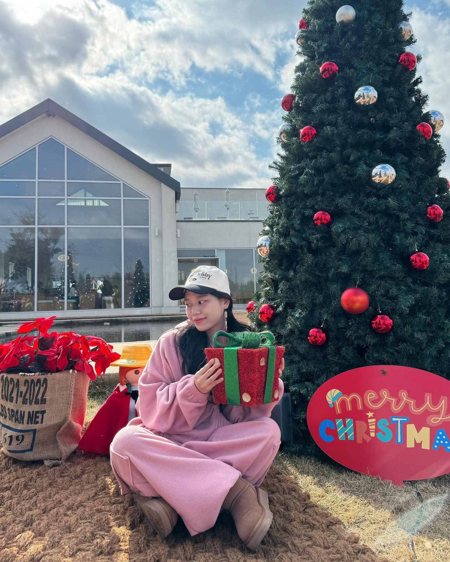 점점 늙어가는 나....12월도 화이팅🎄
