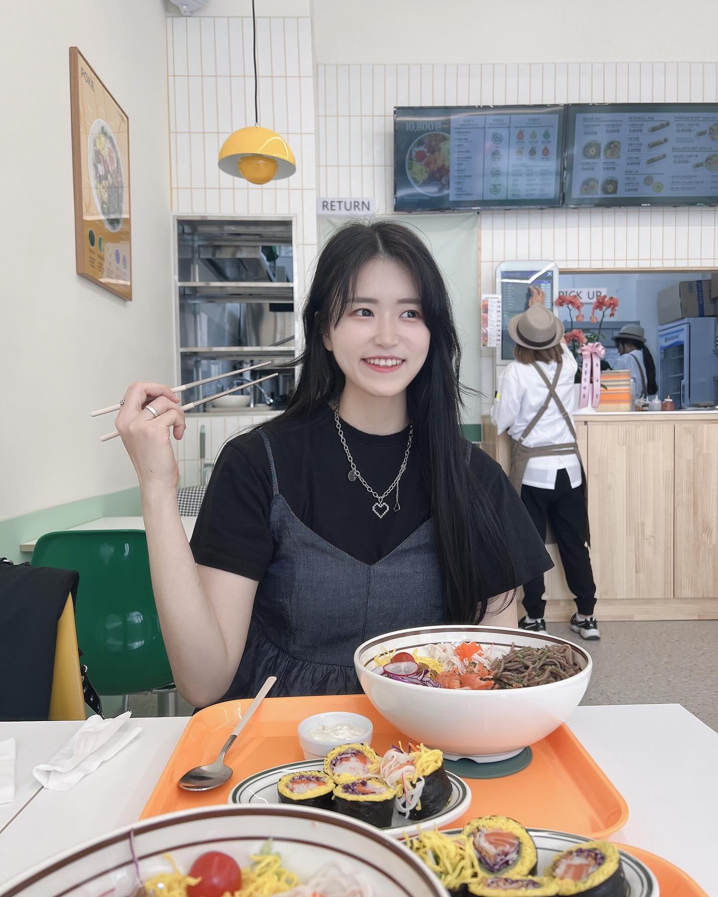24.04.04
이날의 교훈,
나와 맞지않는 음식은  먹지말기...🥹