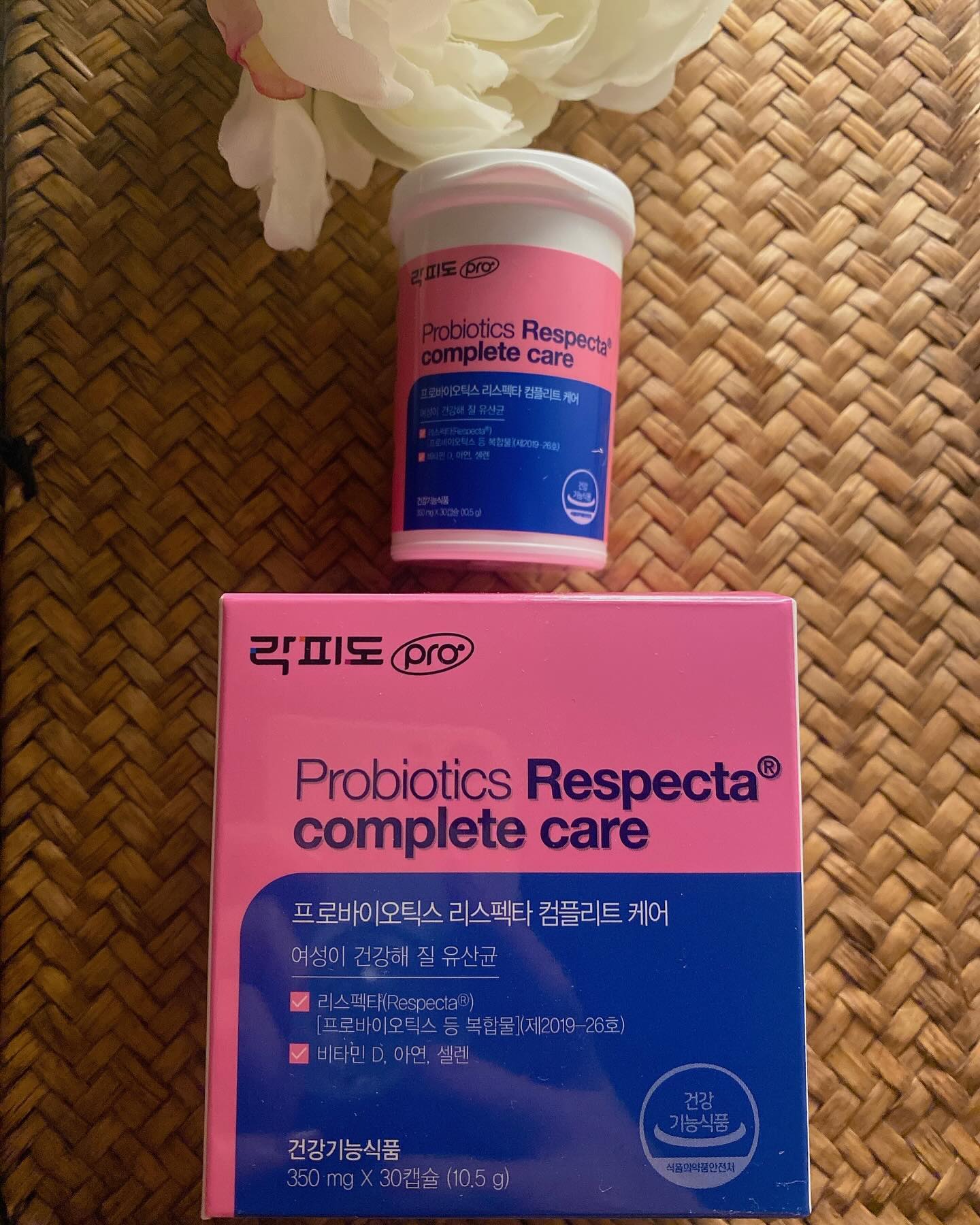 #협찬 면연력이 약해지면 바로 반응오는 질건강! 여성이라면 꼭 케어해야 할 건강 영역인데요🧒🏻 질건강 뿐만 아니라 장건강까지 한번에 챙길 수 있는 '리스펙타컴플리트케어' 로 질&장 건강 걱정 미리 차단!!! 

15일만에 빠른 개선 효과가 인증된 여성 복합 유산균으로 간편한 1일 1캡슐 섭취 및 식약처 기능성 인증 질 건강 기능성 유산균이에요! 유산균 부문 11년 연속 1위를 지켜온 신뢰가 가는 브랜드 '락피도' 의 제품이라 더욱더 믿음직스러웠습니다.

세계적인 유산균 전문 기업 다니스코사의 특허 유산균 2종 & 락토페린 함유:) 미국 FDA GRAS 등재 안전성 인정 및 미국 특허를 받은 원료 3종이라 더 든든💫

보장균수 50억 CFU와 인체에 무해한 5無 설계는 기본! 프로바이오틱스 외에도 여성에게 필요한 아연, 비타민D, 셀렌 배합 및 락피도가 연구원이 엄선한 질 건강에 좋은 크린베리분말 등 6가지 부원료도 함께 함유되어 10중 기능성 자랑하는 ‘여성 건강 복합 케어’ 제품이여요.

공식 스마트스토어 구매 시 다양한 이벤트 혜택 받아볼 수 있으시니 좋은 제품으로 여성분들, 질건강&장건강 올인원케어 하세요🍒