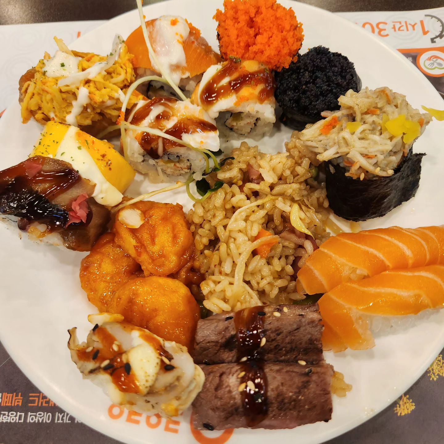 #협찬

초밥 뷔페에 다녀왔써니❣️

평택 송탄에 위치한 쿠우쿠우는 무한리필 초밥 뷔페에요! 평소에 초밥을 좋아해서 자주 먹는데 쿠우쿠우는 무한리필 초밥 뷔페라서 다양한 음식을 먹을 수 있어서 좋았어요.

매장도 넓고 초밥이나 롤 뿐만아니라 파스타, 회, 따뜻한 음식류도 많아서 남녀노소 누구나 편하게 즐길 수 있는 곳이에요🥰

맛있게 잘 먹었습니다‼️

#쿠우쿠우송탄점 #송탄뷔페 #송탄일식 #송탄초밥뷔페 #서정동초밥뷔페 #서정동일식뷔페 #서정동맛집 #서정동무한리필 #송탄초밥 #송탄스시 #송탄맛집 #송탄무한리필 #평택초밥 #평택스시 #평택초밥맛집 #평택일식 #평택초밥뷔페 #평택무한리필 #평택맛집
