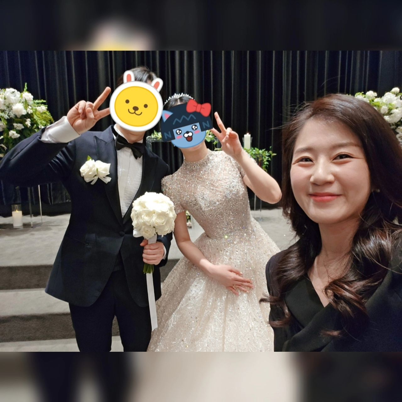 #그랜드모먼트 #사회자 

주말마다 꾸준히 신랑,신부님을 뵙고 있는데
정말 오랜만에 올리는 피드😊 

지난 토요일, #그랜드모먼트 #엘라홀 에 예식 사회자로 다녀왔습니다🩷 피아노 선생님과 제자로 만나~ 평생을 함께 하기로 약속한 두 분🤵‍♂️👰‍♀️ 두 분이 함께 한 피아노 연주도 정말!! 멋지고 감동적이었답니다~😍

생애 한 번 뿐인 소중한 날, 끝까지 저 믿구 맡겨주셔서 감사했습니다^^ 행복하게 잘 사십쇼 신랑,신부님❤️

#그랜드모먼트 #그랜드모먼트웨딩홀 #예식사회자 #결혼식사회 #여자결혼식사회자 #아나운서사회 #부산결혼식사회자 #최성이아나운서 #최성이 #🎤