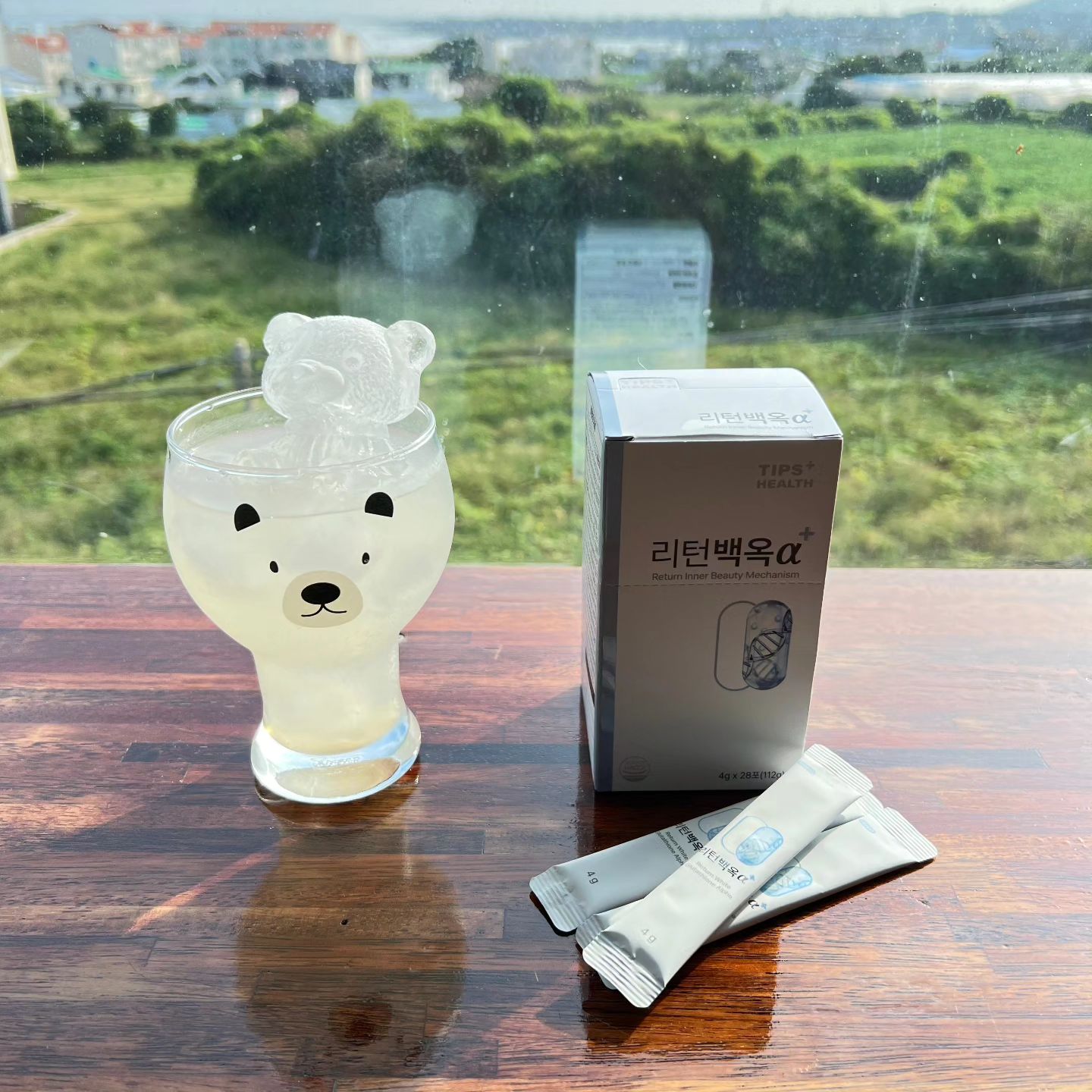 #리턴백옥공구

화제의 먹는 백옥주사 리턴백옥 첫 공구 오픈합니다!

미백제품 바르는 것보다 흡수율이 좋은
글루타치온 섭취로 멜라닌 색소를 억제해주어 피부톤을 밝혀줄 수있어요!

리턴백옥 효능

피부톤 정돈
간기능 강화시켜주어 '숙취효과'
비타민 C성분 120mg 
탄수화물 억제
독소배출

리턴백옥 #먹는글루타치온 #백옥주사 #먹는백옥주사 #피부미백 #마시는백옥주사 #연예인피부관리 #홈케어피부관리 #피부관리홈케어 #하얀피부만들기 #미백주사 #피부꿀팁 #미백관리추천 #글루타치온공구 #백옥주사
휴가 철 까맣게 탄 피부 지금부터 꾸준히 먹고 관리해보아요!