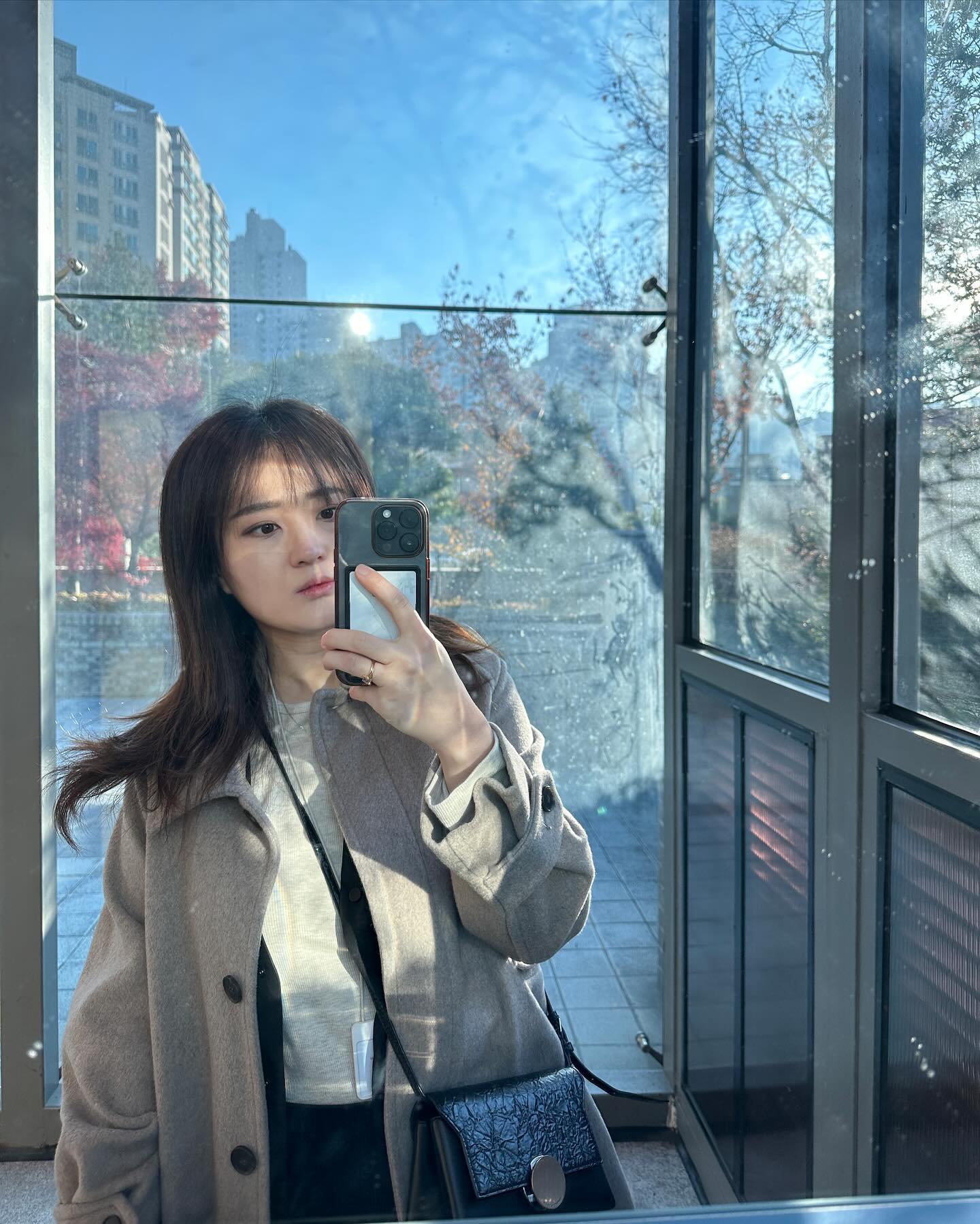 쓰레기요일..😌
주말에 추워진다했더니 이번주 내내 따뜻할거같더라고용
덕분에 코트 매일 바꿔입고 좋긴..하져...ㅎ

#출근룩 #데일리룩 #ootd #출근룩기록 #데일리코디