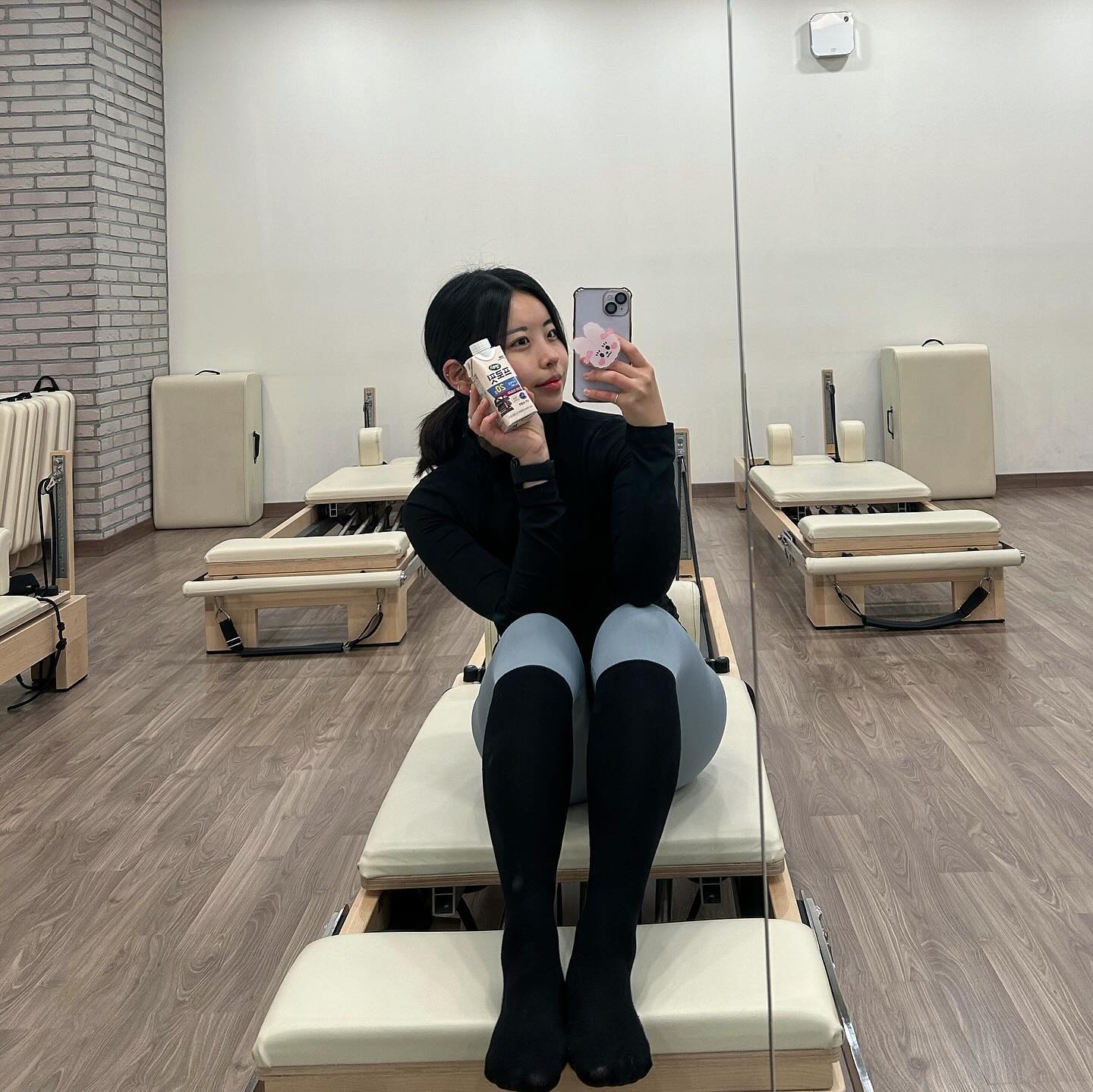오늘도 오운완₍ᐢ. ̫.ᐢ₎
2024년 봄 마라톤 도전을 위해
달리는 거리를 늘려보겠습니다🏃🏻‍♀️

다이어트도 해야해서
셀렉스 어플로 운동 기록을 해봤는데
완전 간편하네요..?!

운동 기록 체크하거나
식단 사진 찍어서 올리면 자동으로 
칼로리 계산해줘서 완전 편해요!!
셀렉스 어플로 꾸준히
관리해보도록 하겠습니다💪

날씨가 점점 추워지지만 
추울수록 더 움직여봅시다!!
다들 오늘 운동도 고생하셨습니다🤍

#셀렉스 #프로핏 #프로핏터SOLO #프로핏우유단백질 
#밀크단백질 #우유단백질 #프로틴 #프로틴음료 #MPI 
#제로슈가 #단백질 #단백질음료 #마시는단백질