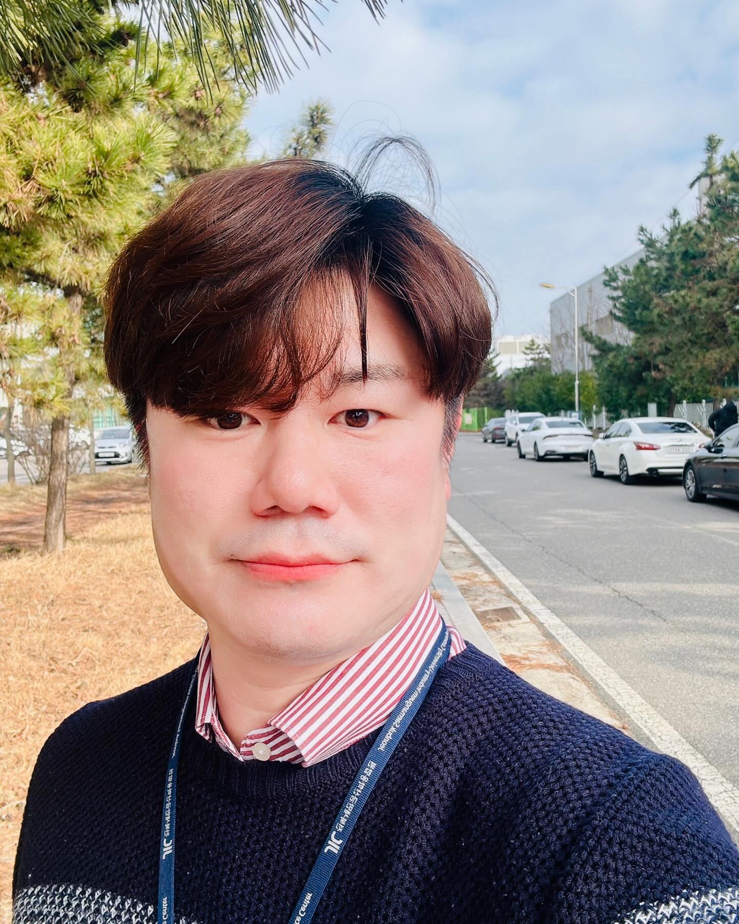 망중한

오랫만에 군산산업단지 한바퀴🚶🏻‍♂️

걱정마셔요!! 
설 이잖아요 😁

#해피_설_보내셔요