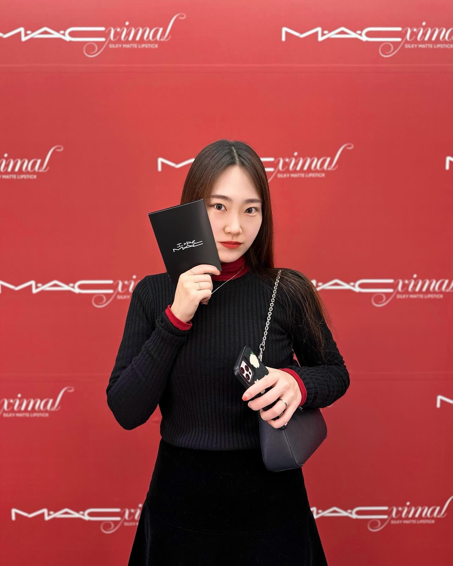 오랜만에 근황🙂
블랙립을 바르니 꽤나 무섭군뇨🖤
