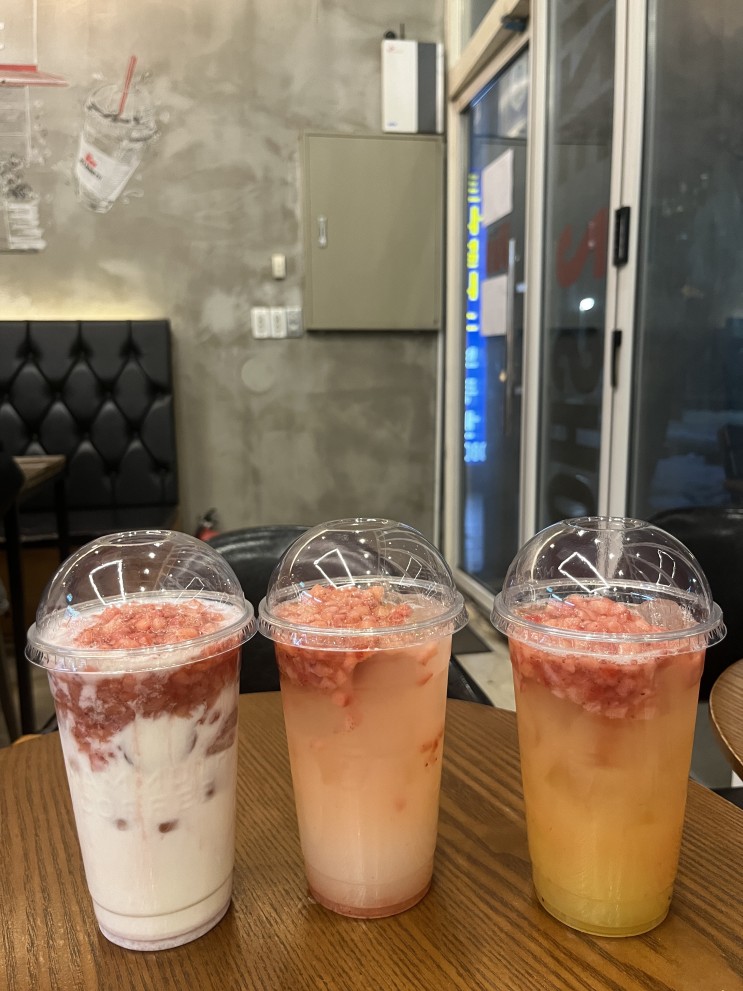 [매머드커피 수내점] 수내역 카페 딸기라떼 맛집