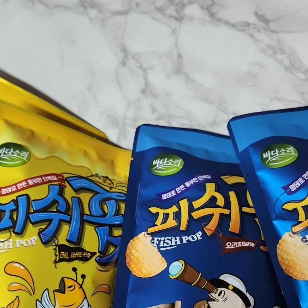 김정미 on Instagram: "#광고 밀가루 없는 글루텐프리의 단백질간식 피쉬팝 프리미엄 미알래스카 A급 명태 연육과 쌀가루로 만든 명태과자 맛은 짭짤한 허브솔트의 맛에 바삭한 맛의 오리지널