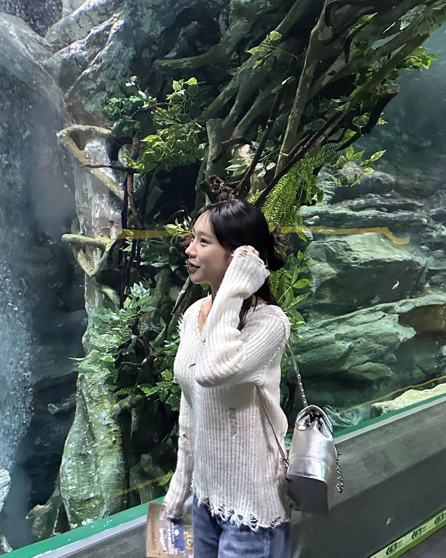 I am 근황 게시물이에요 쿸,,🫢